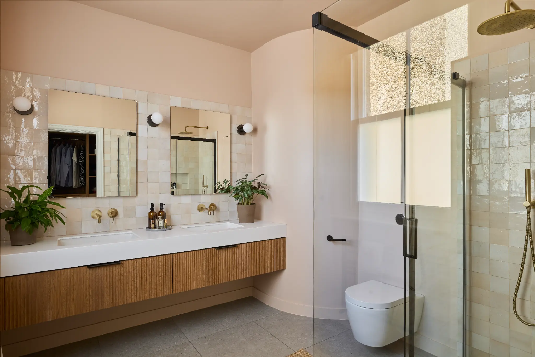 Bathroom with plants supporting social value and healthy interiors
